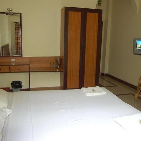 Hotel Blue Hills Coonoor Ooty Dış mekan fotoğraf